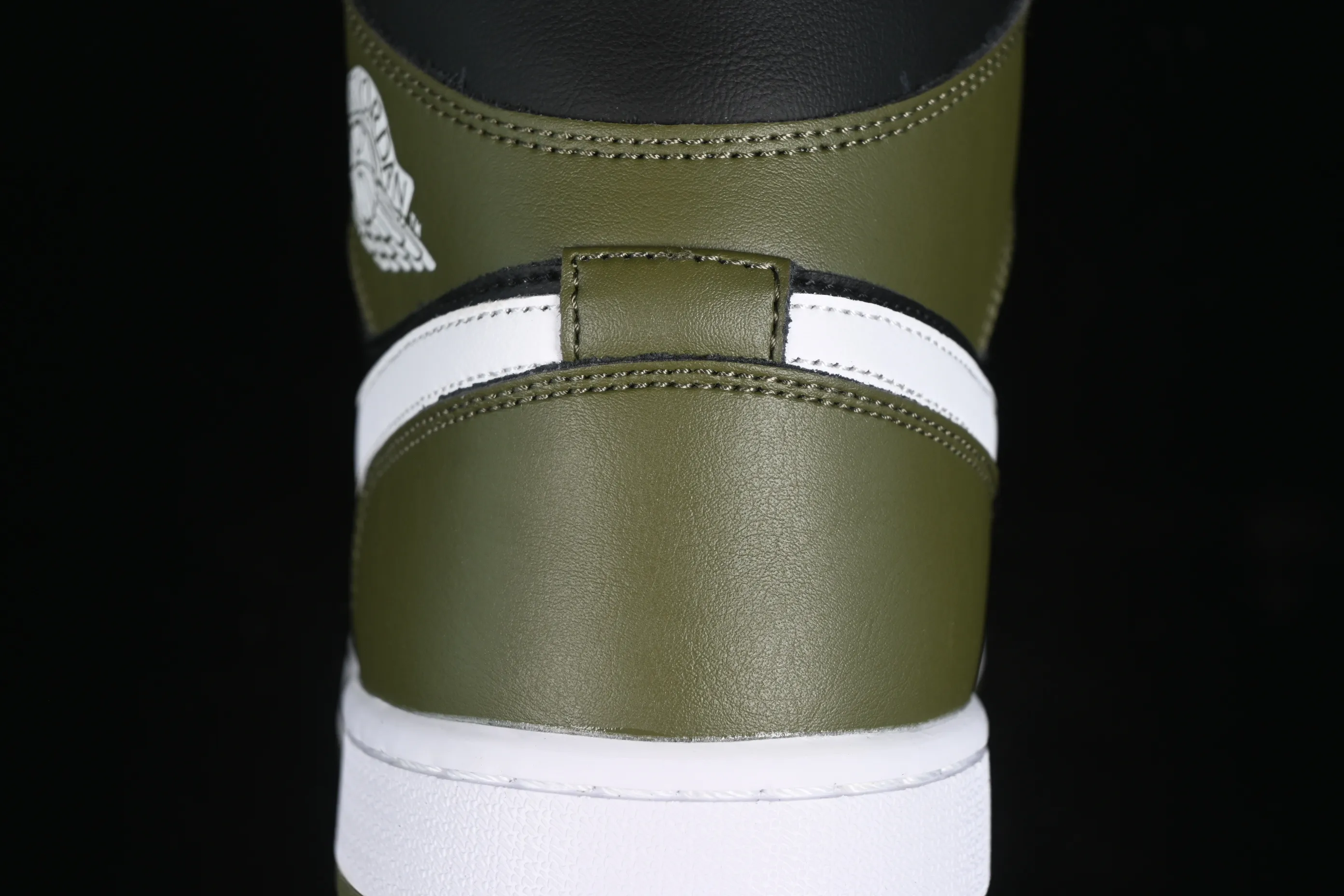 All Categories Air Jordan Jordan Series Basketball Shoes Air Jordan 1 Mid Air Jordan 1 Mid AJ1 Joe 1 Army Green Chinese Cultural Leisure Sneakers DQ8426-092